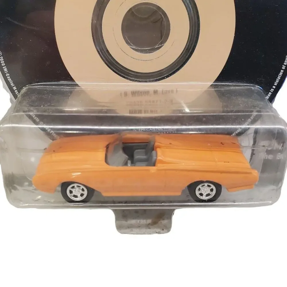 Johnny Lightning Rock'N'Rollers Car  & Beach Boys CD